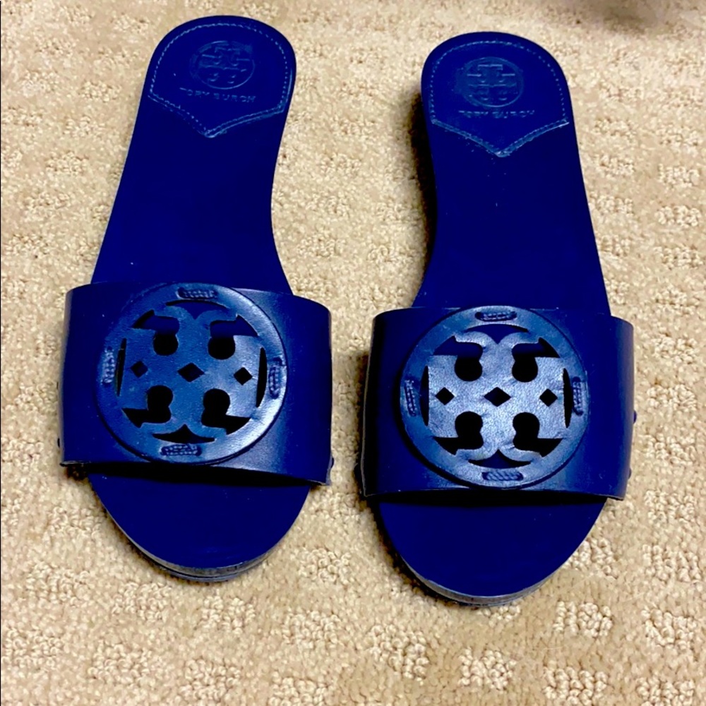 Tory Burch Logo Sandal